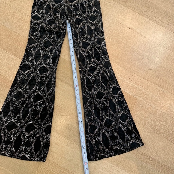 ZARA Velvet Glitter Geometric Flared Pants — Black & Taupe/Silver — XS — NWT - Picture 11 of 13